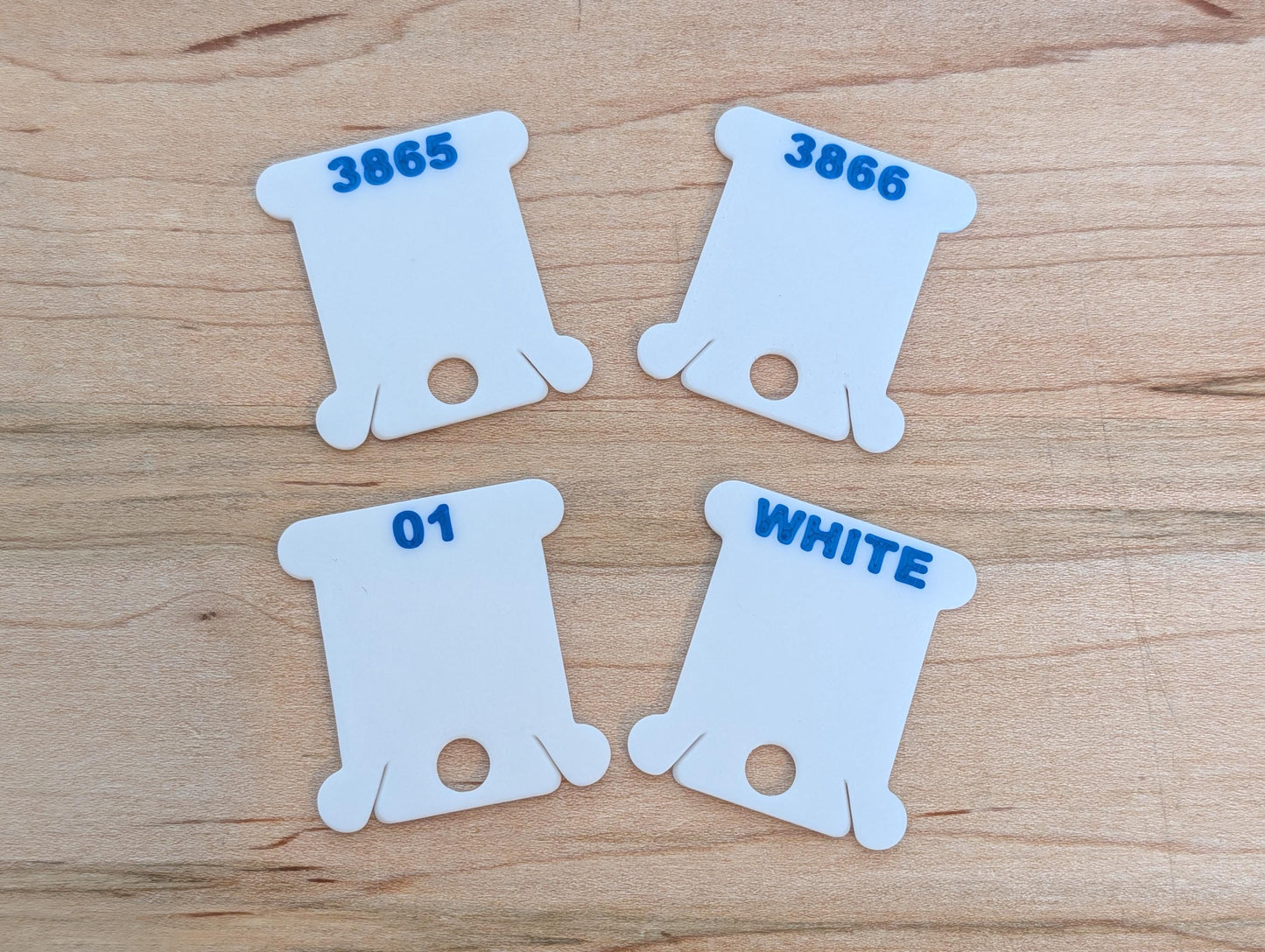 The Boss Bobbins - 2mm Floss Bobbins with Imprinted Numbers - Full Standard DMC Set