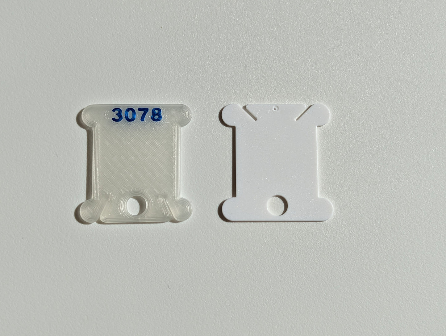 The Boss Bobbins - 2mm Floss Bobbins with Imprinted Numbers - Full Standard DMC Set